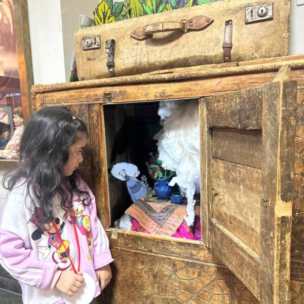 حضور کودکان در موزه ایوانک