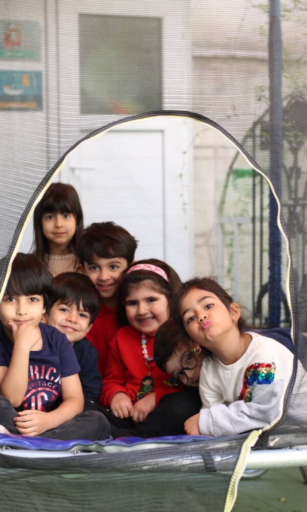 چرا کودکان از قوانین پیروی نمیکنند؟