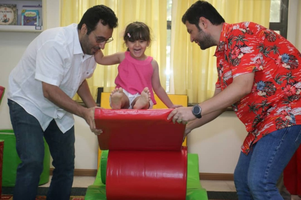 کنترل گری والدین