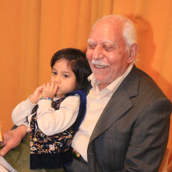 یلدا با پدربزرگ