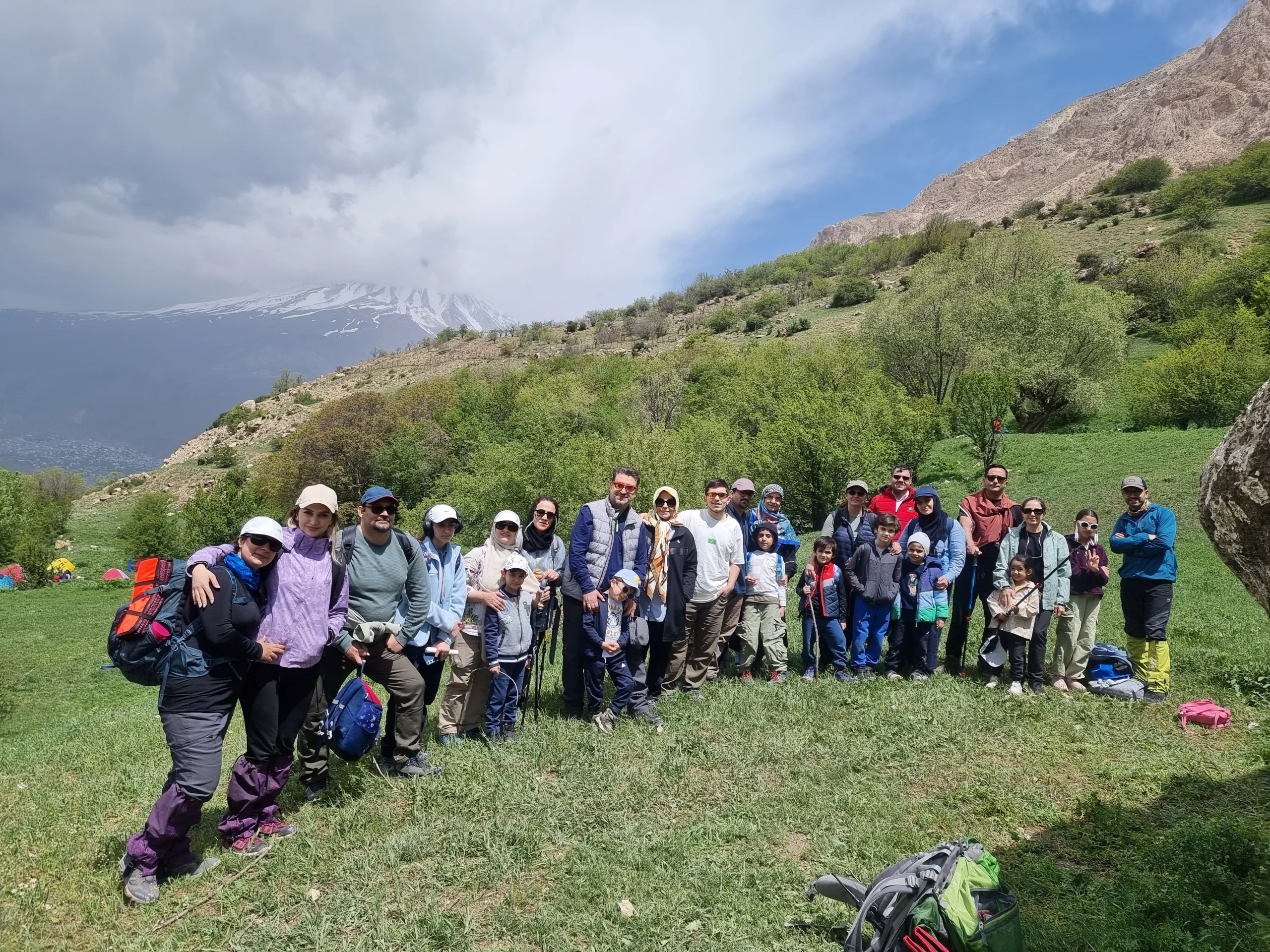 طبیعتگردی خانوادگی با کودکستان